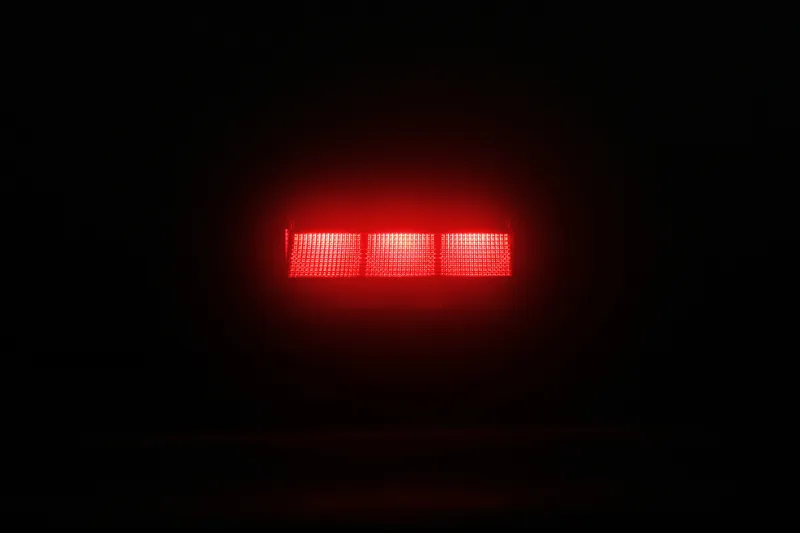 Мултифункционален LED стоп Flexzon – габарит / мигач / заден ход / аварийна блиц светлина с 4 функции, IP67/69K, 12–24V - 10