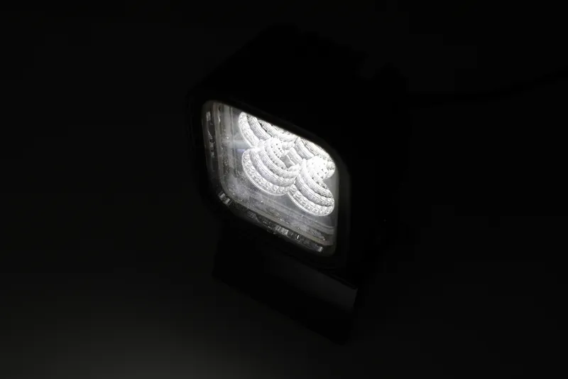 30W LED Халоген Бял, Разпръсната светлина с жълта и червена DRL светлина 12V-24V - 16