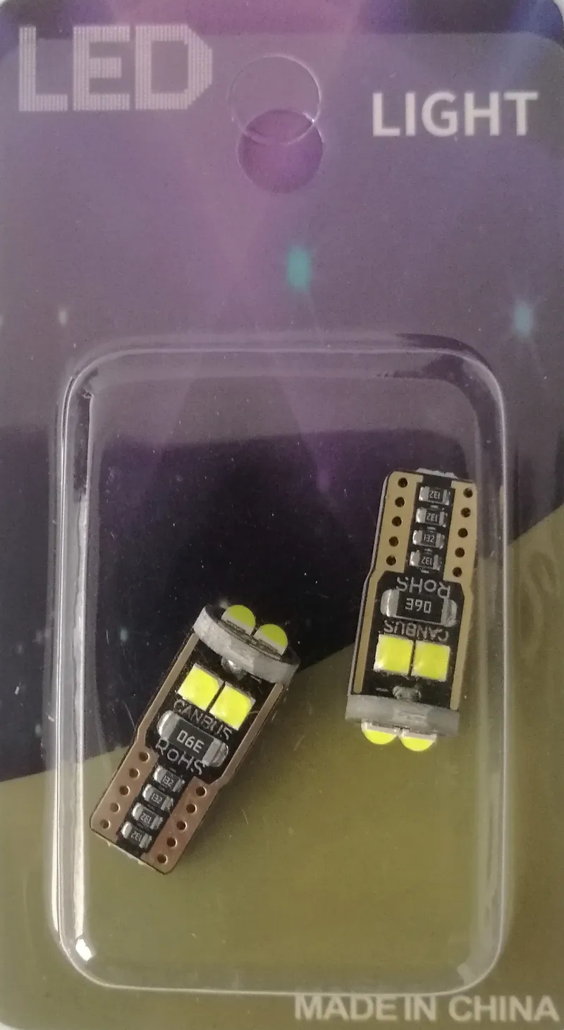 Комплект от 2 броя T10 Led крушки 6 SMD светодиода 3W Canbus 12V бяла светлина 6000K в блистер - 0