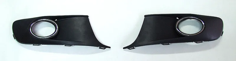 Комплект решетки за халогени на Volkswagen VW Caddy / Touran Type 2K Facelift 2011–2015 OEM 1T0853665P9B9, 1T0853665 - 1