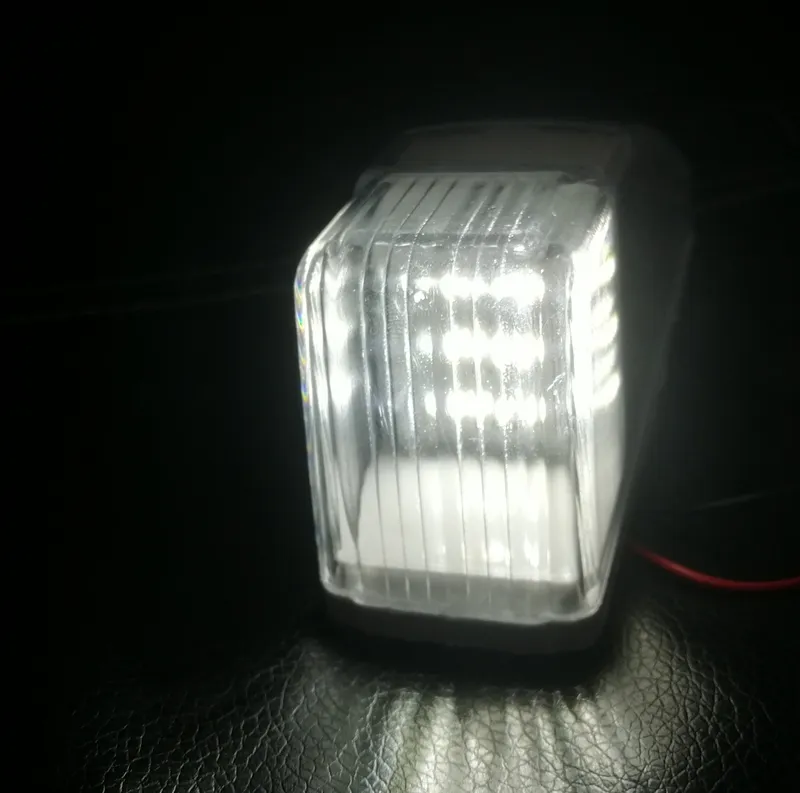 ЛЕД LED Светодиоден бял габарит за кабина на камион 12V - 24V за таван 14 х 4 х 6 cm - 1