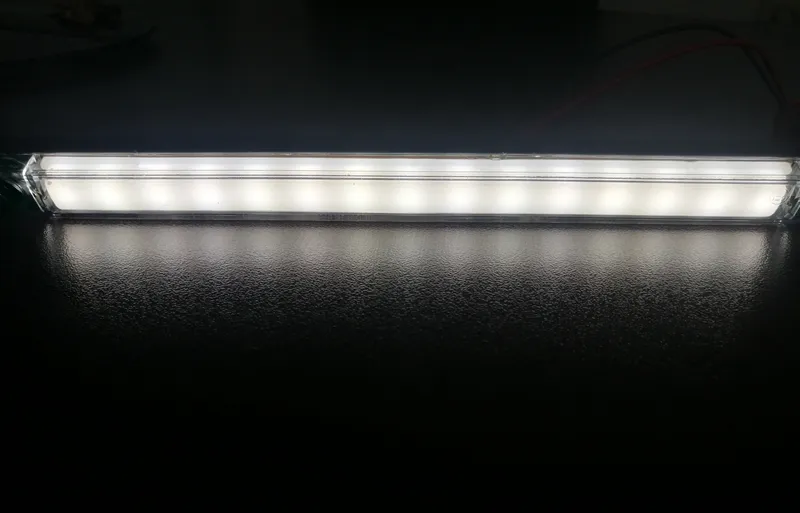 1 брой LED ЛЕД Светодиоден Габарит Маркер с Неон Ефект Бял 12V-24V 24 см - 1