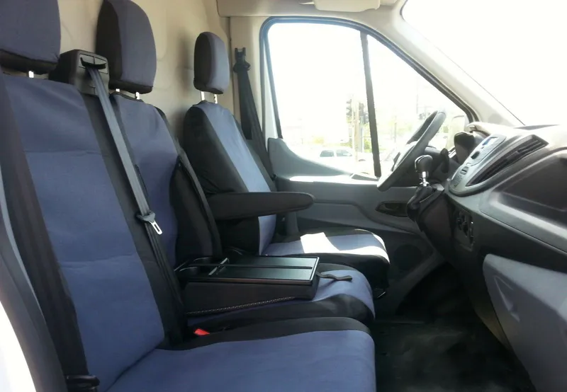 2+1 комплект калъфи / тапицерия - специално ушити за Ford Transit 2013+ - пасват перфектно - с отвор за барчето на двойната седалка - черно и сиво - 1