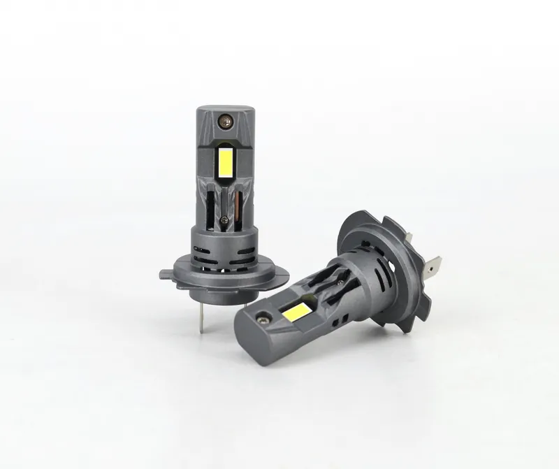 Комплект Умалени Мини LED Крушки E4S H7 H18 12V 50W 15000lm - 1