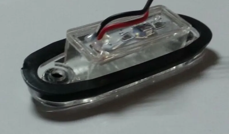 LED Светодиоден Габарит, Маркер, Токос, С Гума, Червен Цвят, Овален, Е-Mark, 24V, 7,5 см - 2