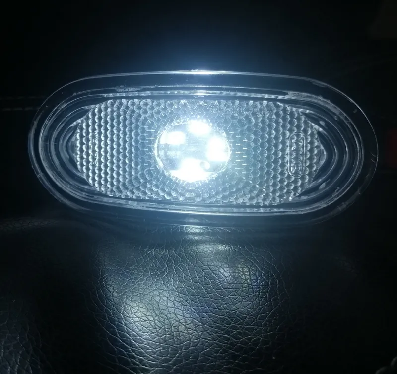 LED ЛЕД светодиоден габарит маркер токос бял с 4 диода 12V за Мерцедес Спринтер Фолксваген Крафтер Mercedes Spritner VW Crafter - 3