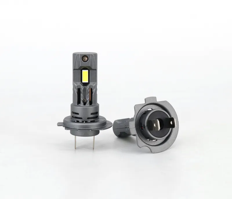 Комплект Умалени Мини LED Крушки E4S H7 H18 12V 50W 15000lm - 3