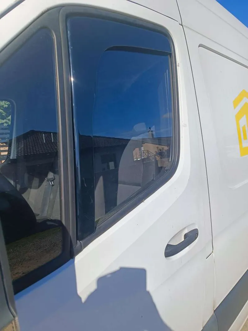 Комплект от 2бр. ветробрани за Mercedes Sprinter W907 след 2018 - 3