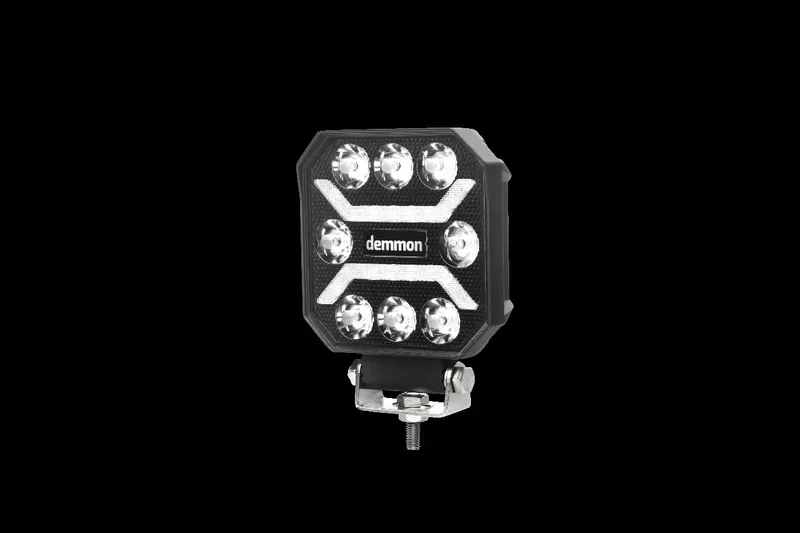 Универсална мощна LED ЛЕД диодна лампа халоген бяла светлина 27W 12V - 24V за камион трактор ролбар АТВ джип земеделски и селскостопански машини и др. 110 x 110 x 37 mm E-mark E9 - 3