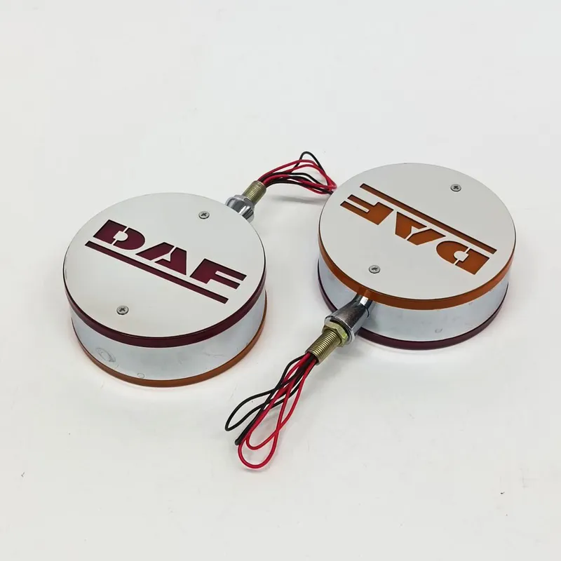 Комплект от 2бр Светодиодни LED Лед Габарити Обеци 24V бяло-червено DF - 4