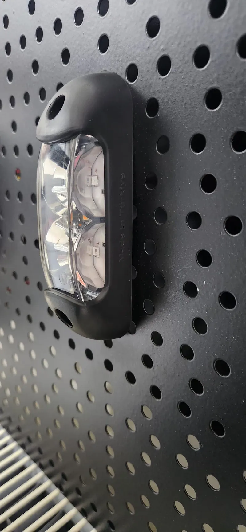 LED габарит, токос, 12V-24V, бяла, червена и оранжева светлина - за ремаркета, платформи, камиони и др. - 4