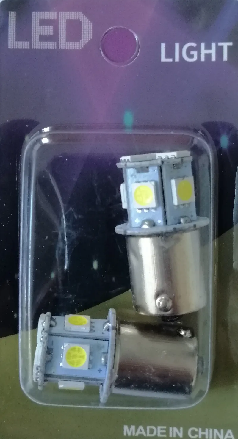 Комплект от 2 броя LED Лед Крушки 8 SMD BA15S 1156 (P21W) 24V Бяла Светлина Срещуположни пинове (180°) в Блистер - 5