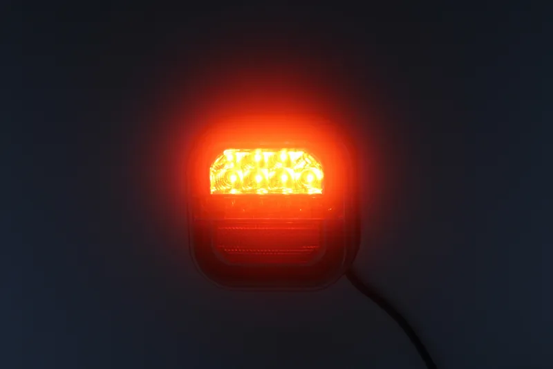 Комплект LED Диодни стопове стоп задни светлини динамичен мигач 12V-24V за бус камион ТИР ремарке каравана платформа Неон Neon Ефект 95 X 97 X 34 mm - 5