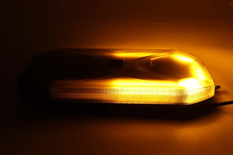 LED аварийна лампа 30W, 68 LED, 20 режима, магнитен монтаж с вендузи, E-Mark E9/E57, R65, IP67, 12–24V, оранжева светлина, опушен корпус - 7