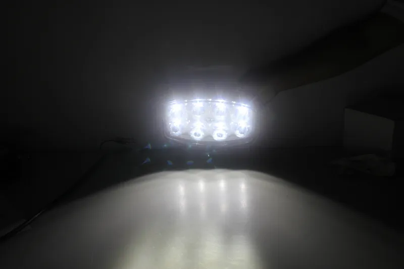 Нов мощен 64W LED ЛЕД Фар Халоген Лампа с Три Функции Неон Neon Ефект 12V - 24V Бяла светлина 6500LM - 7