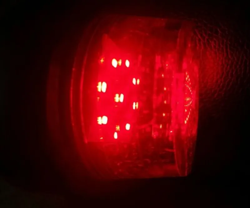 Комплект от 2 броя 12-24V ЛЕД LED Диодни Странични Маркери, Рогчета, Светлини За Камион, Ремарке, Каравана, Кемпер АТВ и др., бяло-червено - 8