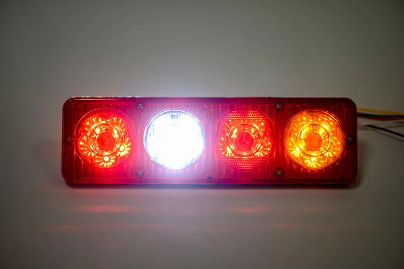 Комплект LED стопове мигач задна светлина 24V за камион бус ТИР, ремарке ST0152 - 8