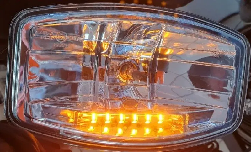 1 Брой Халоген Фар 12V-24V с крушка H7 + 6 ЖЪЛТИ LED габаритни светлини E-Mark За Камион Трактор Багер Земеделски Машини и др. - 4