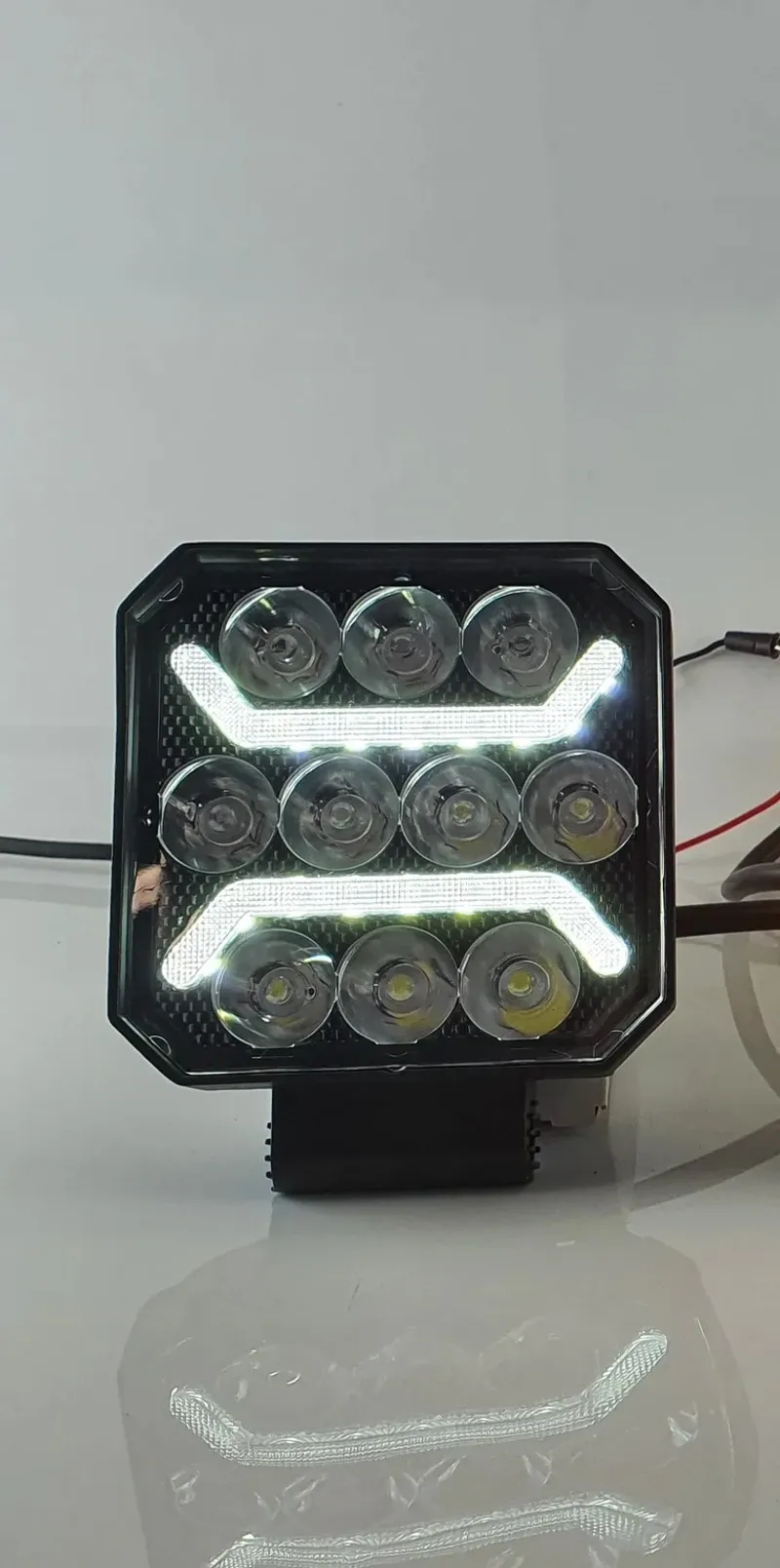 Универсална мощна LED ЛЕД диодна лампа халоген бяла светлина + бял габарит 15W 1500LM 12V - 24V E-mark за камион трактор ролбар АТВ джип земеделски и селскостопански машини и др. - 9