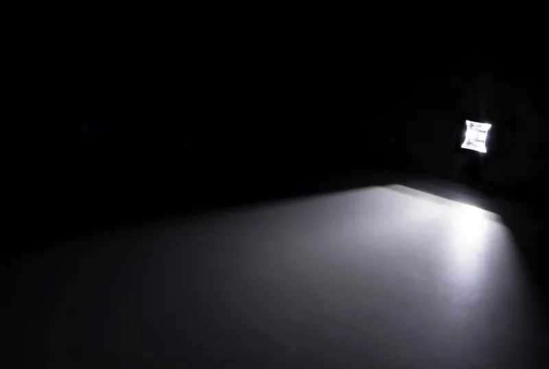 Комплект от 6 броя Лед LED Халогени Лампи с окабеляване Бяла Flood + Бяла DRL Светлина 12V - 24V за Off Road 4X4 SUV джип мотор автомобил камион градина и др. - 5