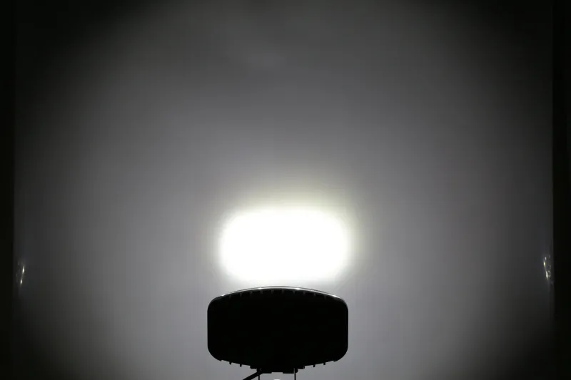 Нов мощен 64W LED ЛЕД Фар Халоген Лампа с Три Функции Неон Neon Ефект 12V - 24V Бяла светлина 6500LM - 1