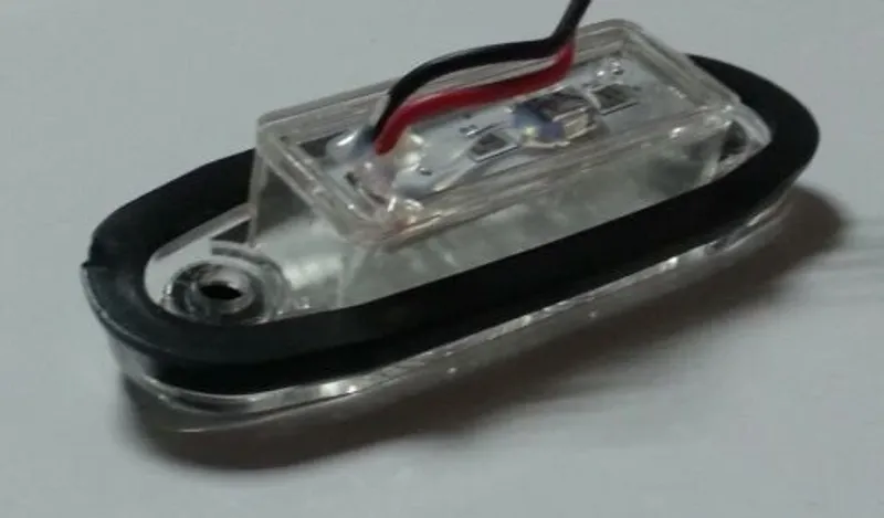 LED Светодиоден Габарит, Маркер, Токос, С Гума, Червен Цвят, Овален, Е-Mark, 24V, 7,5 см - 2