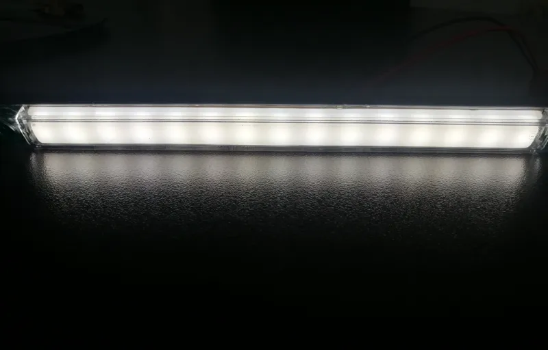 1 брой LED ЛЕД Светодиоден Габарит Маркер с Неон Ефект Бял 12V-24V 24 см - 1