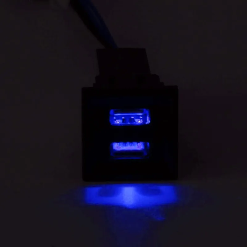 Двойно USB Зарядно за Вграждане за Volkswagen Фолксваген VW Transporter Транспортер Caravelle Каравел Т5 2003 - 2009 - 6