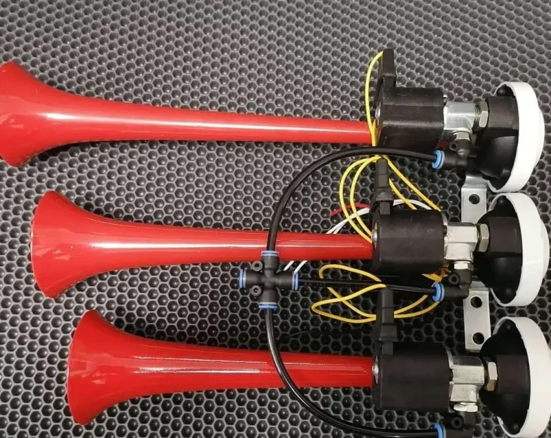 Музикална тромба клаксон HI-DO Baby Shark и още 12 мелодии за бус ван автомобил 24V 125d - 1